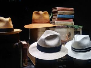 <a>Hatten, utan tvekan den mest kraftfulla accessoaren</a>